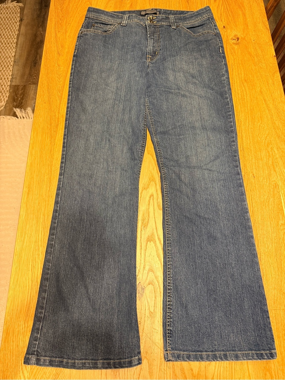 Nine West Women’s Classic Blue Denim Jeans - EXCELLENT CONDITION